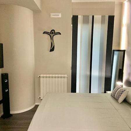 Апартаменты Relais Casa Via Generale Del Buono 13 Милаццо Экстерьер фото